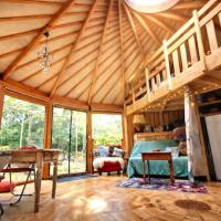 Yourte de 39 m2 pour 4 pers et mezzanine 2 petits lits